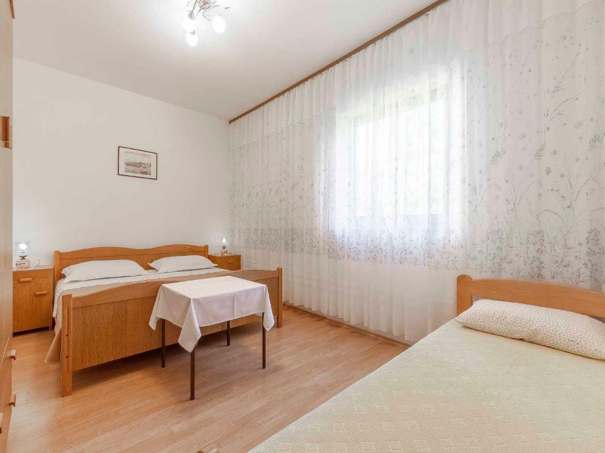 Mira Apartment Пореч Екстериор снимка