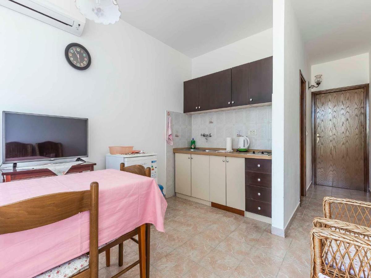 Mira Apartment Пореч Екстериор снимка