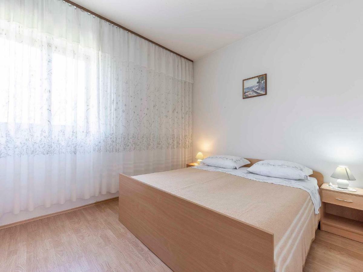 Mira Apartment Пореч Екстериор снимка