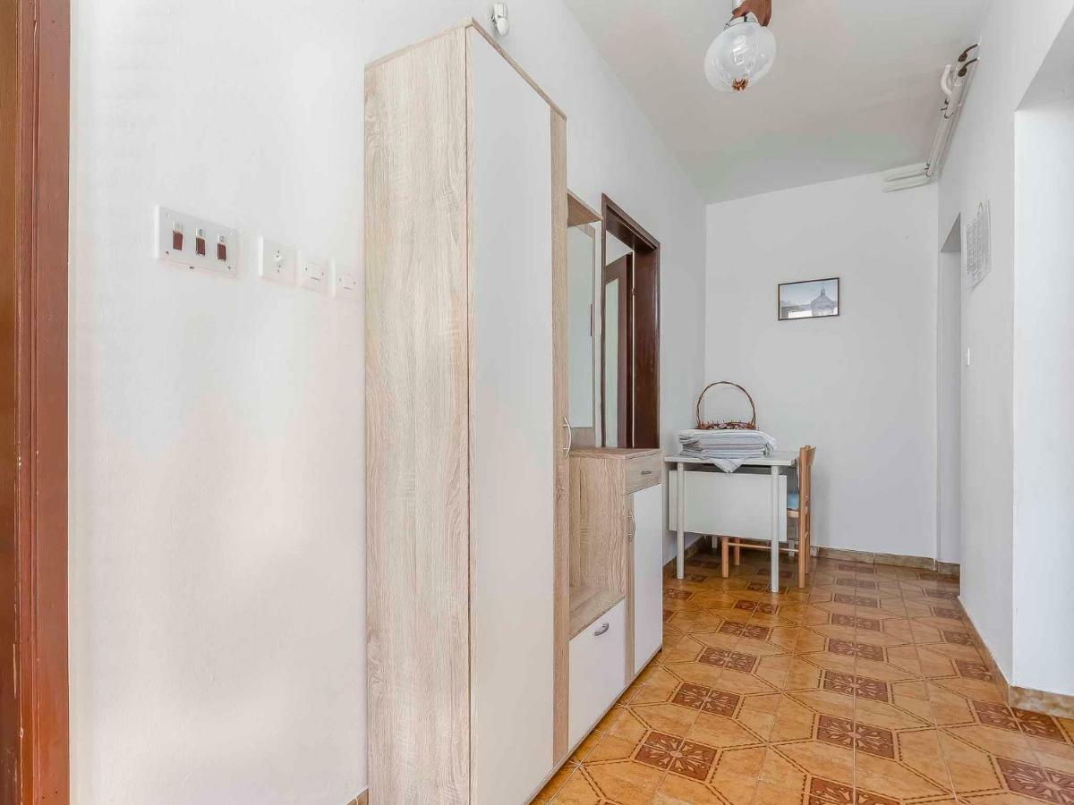 Mira Apartment Пореч Екстериор снимка
